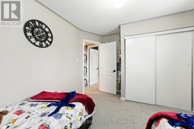 210 FARRIER CRESCENT Peterborough (Northcrest Ward 5) Ontario photo 23