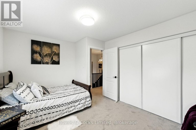 210 FARRIER CRESCENT, Peterborough (Northcrest Ward 5), Ontario, K9L0A6