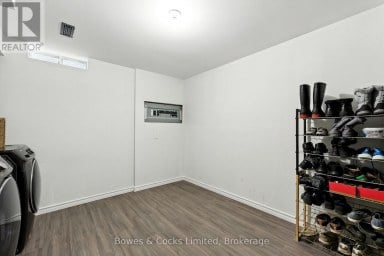 210 FARRIER CRESCENT Peterborough (Northcrest Ward 5) Ontario photo 34