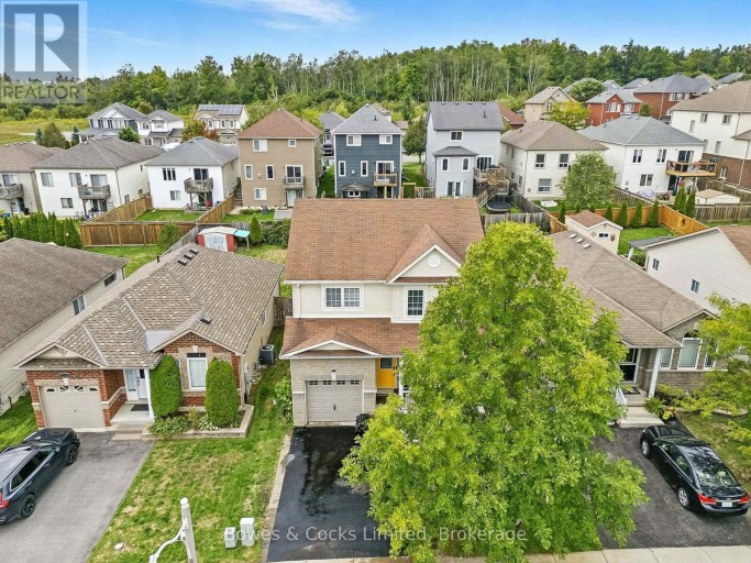 210 FARRIER CRESCENT, Peterborough (Northcrest Ward 5), Ontario, K9L0A6
