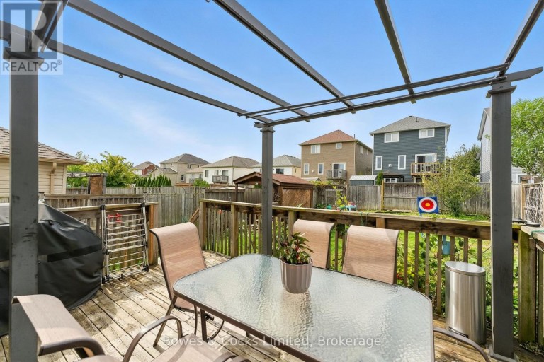 210 FARRIER CRESCENT, Peterborough (Northcrest Ward 5), Ontario, K9L0A6