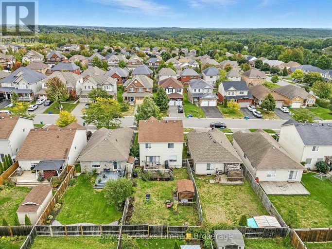 210 FARRIER CRESCENT, Peterborough (Northcrest Ward 5), Ontario, K9L0A6