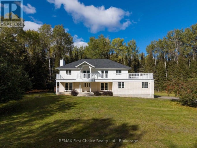 2086 GRANITE ROAD, Thunder Bay (McIntyre South), Ontario, P7G1M4