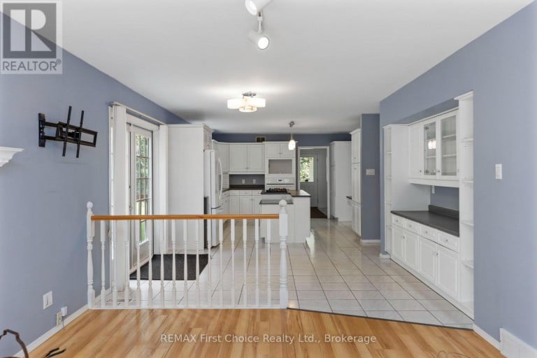 2086 GRANITE ROAD, Thunder Bay (McIntyre South), Ontario, P7G1M4
