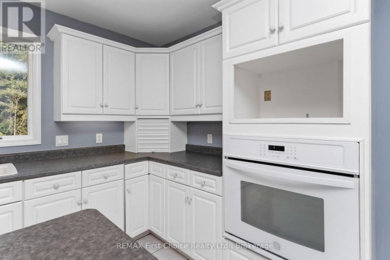 2086 GRANITE ROAD, Thunder Bay (McIntyre South), Ontario, P7G1M4