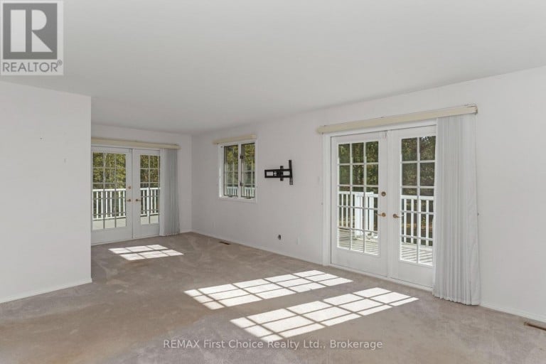 2086 GRANITE ROAD, Thunder Bay (McIntyre South), Ontario, P7G1M4