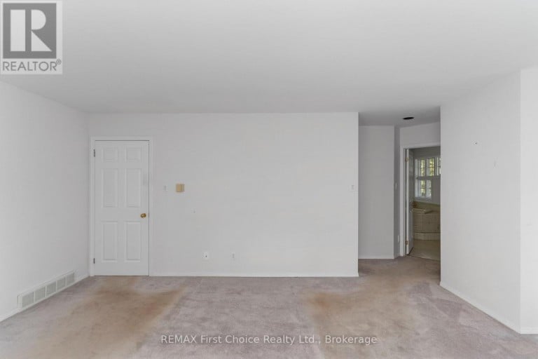 2086 GRANITE ROAD, Thunder Bay (McIntyre South), Ontario, P7G1M4