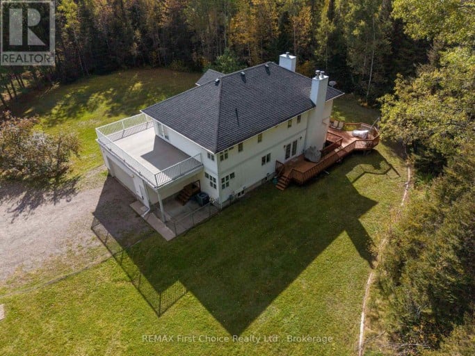 2086 GRANITE ROAD, Thunder Bay (McIntyre South), Ontario, P7G1M4