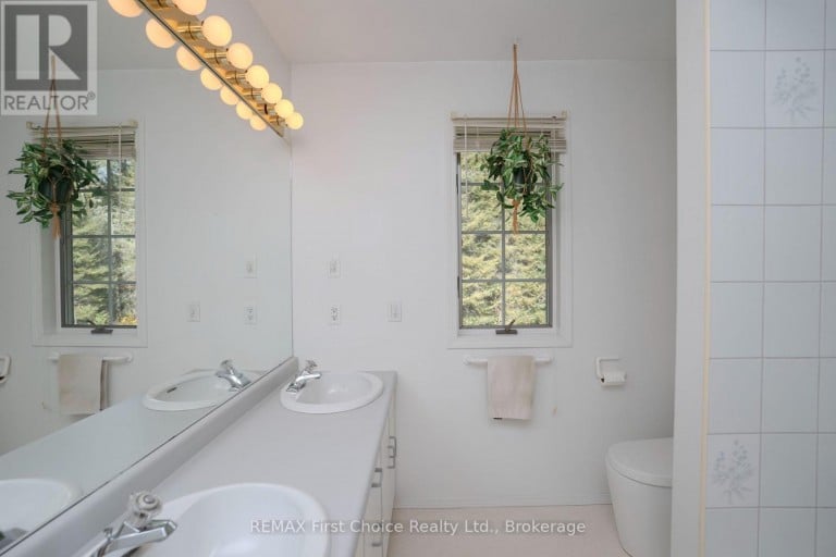2086 GRANITE ROAD, Thunder Bay (McIntyre South), Ontario, P7G1M4