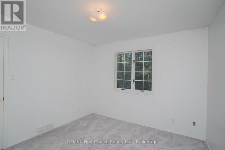 2086 GRANITE ROAD, Thunder Bay (McIntyre South), Ontario, P7G1M4