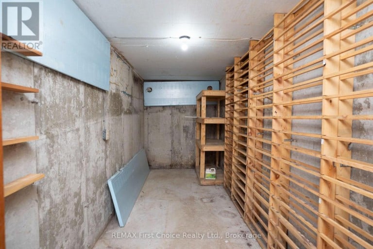 2086 GRANITE ROAD, Thunder Bay (McIntyre South), Ontario, P7G1M4