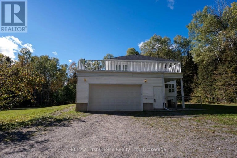 2086 GRANITE ROAD, Thunder Bay (McIntyre South), Ontario, P7G1M4