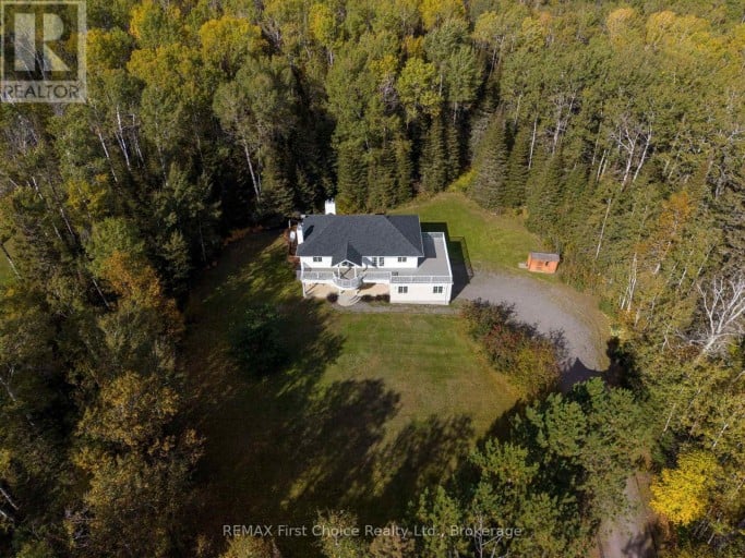 2086 GRANITE ROAD, Thunder Bay (McIntyre South), Ontario, P7G1M4