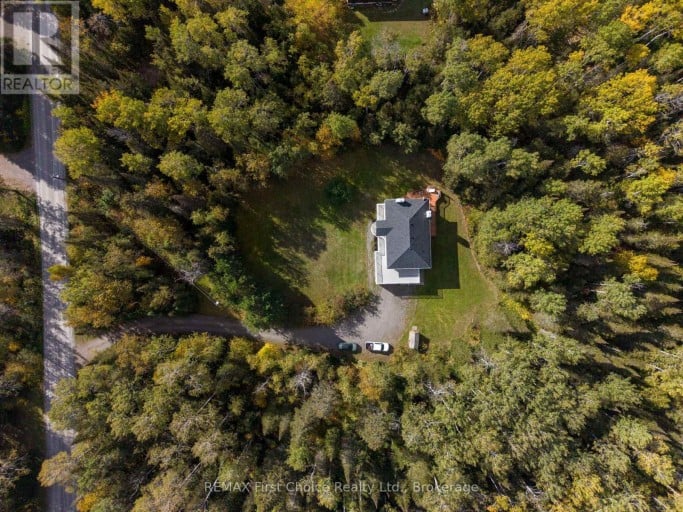 2086 GRANITE ROAD, Thunder Bay (McIntyre South), Ontario, P7G1M4