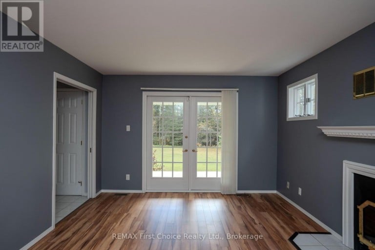 2086 GRANITE ROAD, Thunder Bay (McIntyre South), Ontario, P7G1M4