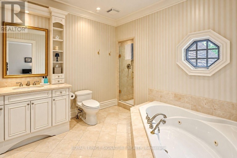 1 OAKLEY PLACE, Toronto (St. Andrew-Windfields), Ontario, M2P2G3
