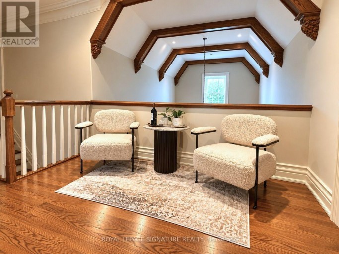 1 OAKLEY PLACE, Toronto (St. Andrew-Windfields), Ontario, M2P2G3