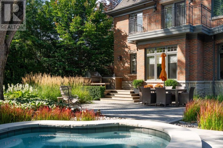 1 OAKLEY PLACE, Toronto (St. Andrew-Windfields), Ontario, M2P2G3