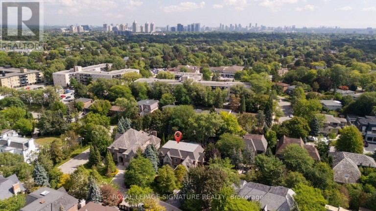 1 OAKLEY PLACE, Toronto (St. Andrew-Windfields), Ontario, M2P2G3