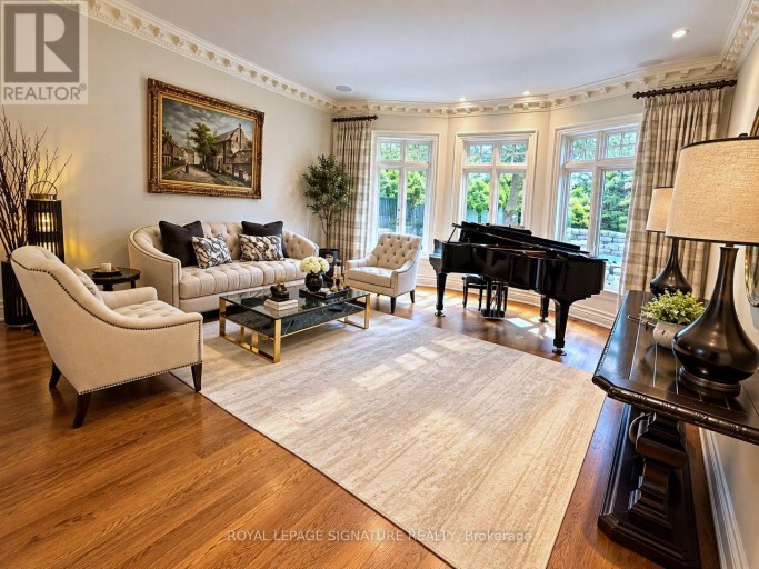 1 OAKLEY PLACE, Toronto (St. Andrew-Windfields), Ontario, M2P2G3