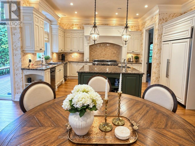 1 OAKLEY PLACE, Toronto (St. Andrew-Windfields), Ontario, M2P2G3