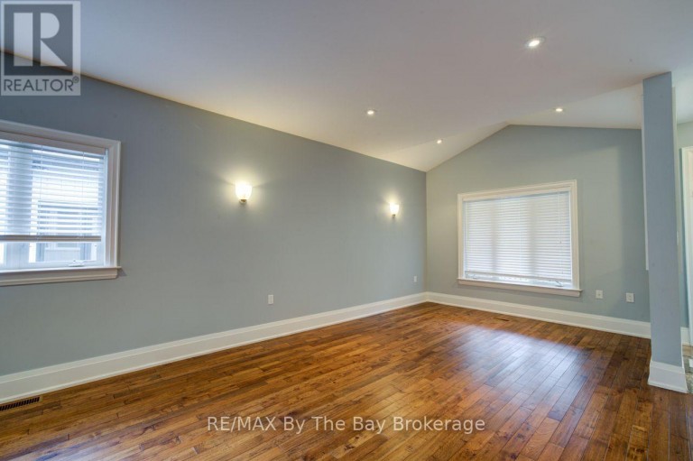12 51 STREET S, Wasaga Beach, Ontario, L9Z1X5