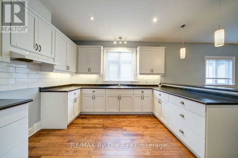 12 51 STREET S, Wasaga Beach, Ontario, L9Z1X5