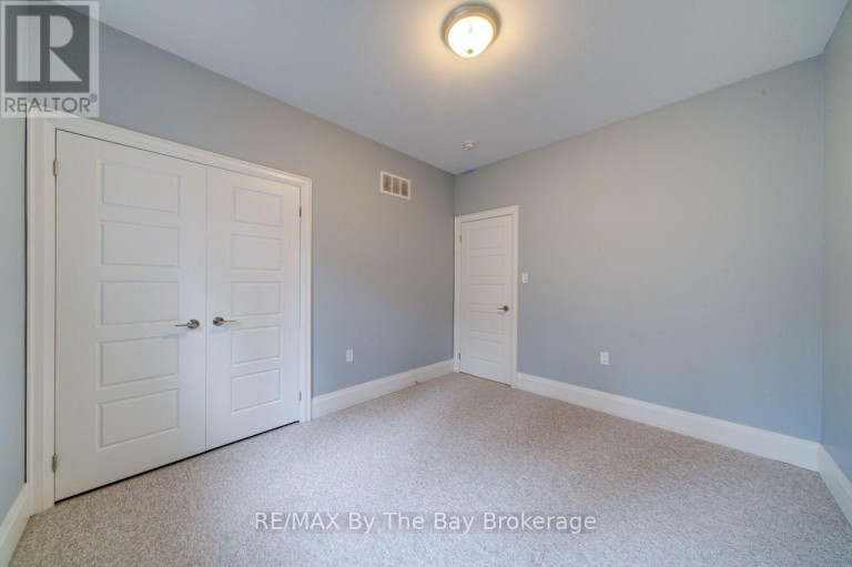 12 51 STREET S, Wasaga Beach, Ontario, L9Z1X5