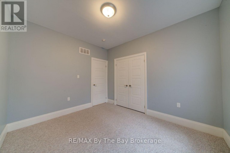 12 51 STREET S, Wasaga Beach, Ontario, L9Z1X5