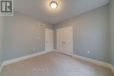 12 51 STREET S Wasaga Beach Ontario photo 27