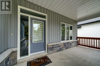 12 51 STREET S Wasaga Beach Ontario photo 4