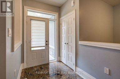 12 51 STREET S Wasaga Beach Ontario photo 6