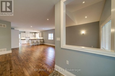 12 51 STREET S Wasaga Beach Ontario photo 7