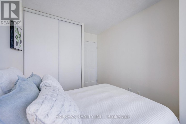 1111 - 18 LEE CENTRE DRIVE, Toronto (Woburn), Ontario, M1H3H5