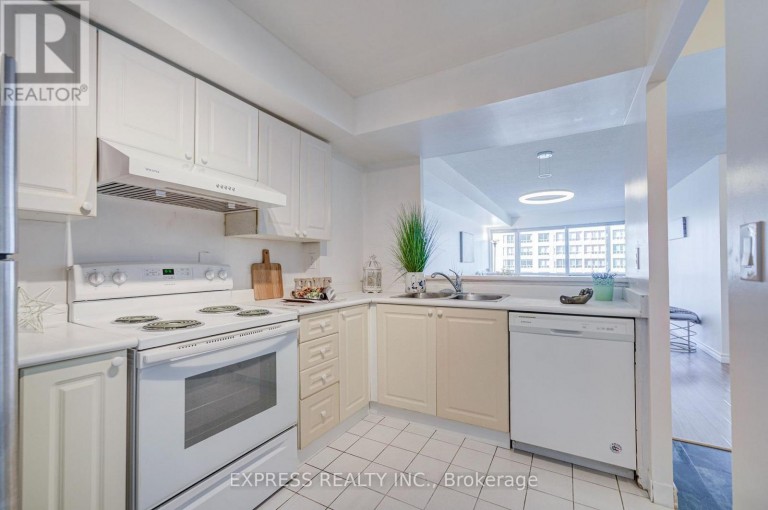 1111 - 18 LEE CENTRE DRIVE, Toronto (Woburn), Ontario, M1H3H5