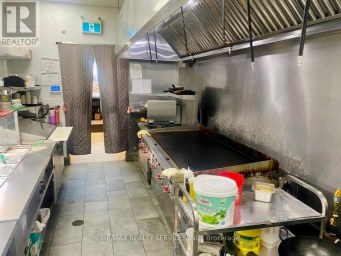 17 - 1414 KING STREET E Clarington (Courtice) Ontario photo 8