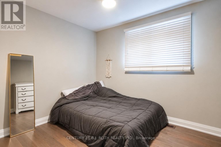 93 GROVE STREET E, Barrie (Wellington), Ontario, L4M5G2