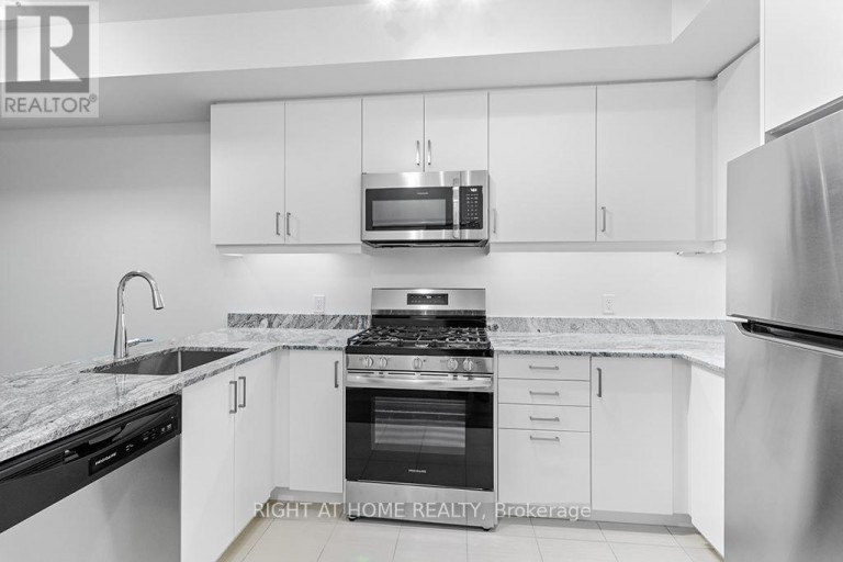 215 - 5 SPOONER CRESCENT, Collingwood, Ontario, L9Y1T3