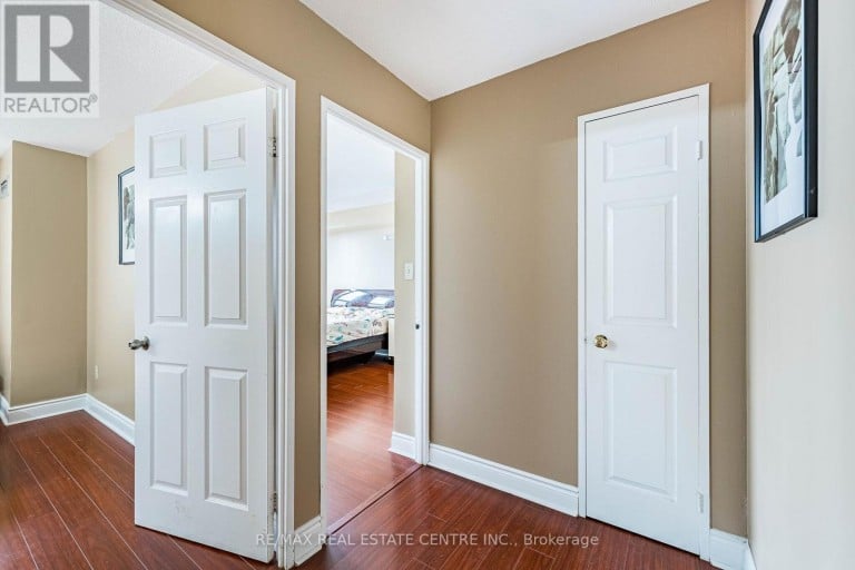 210 - 10 MALTA AVENUE, Brampton (Fletcher's Creek Village), Ontario, L6Y4G6