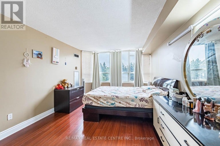 210 - 10 MALTA AVENUE, Brampton (Fletcher's Creek Village), Ontario, L6Y4G6