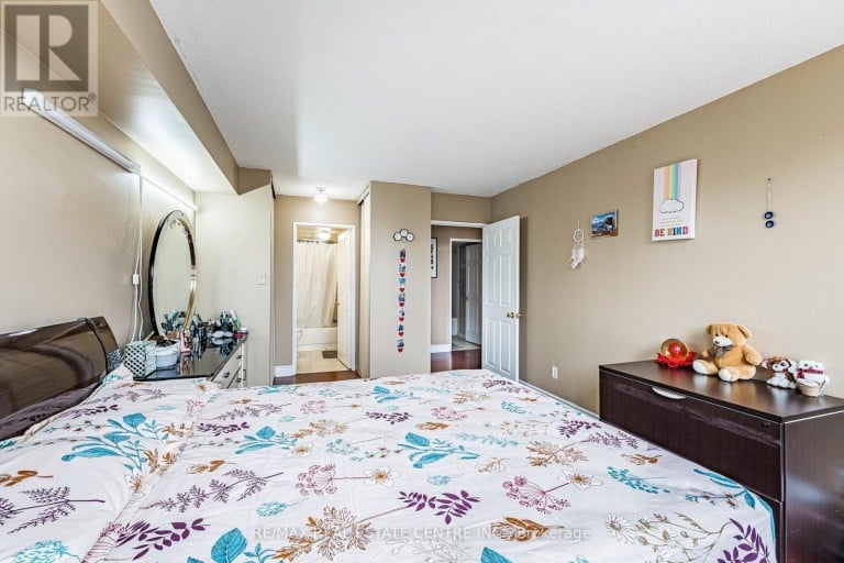 210 - 10 MALTA AVENUE, Brampton (Fletcher's Creek Village), Ontario, L6Y4G6