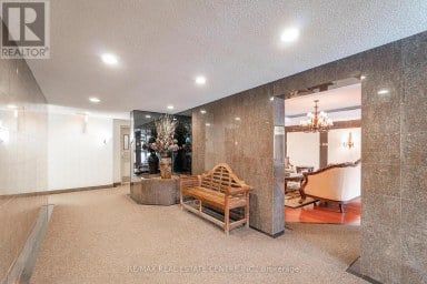 210 - 10 MALTA AVENUE Brampton (Fletcher's Creek Village) Ontario photo 9