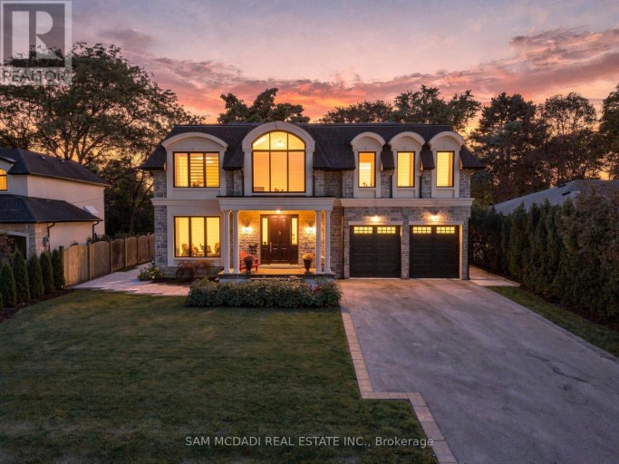 902 PARKLAND AVENUE, Mississauga (Clarkson), Ontario, L5H3H1