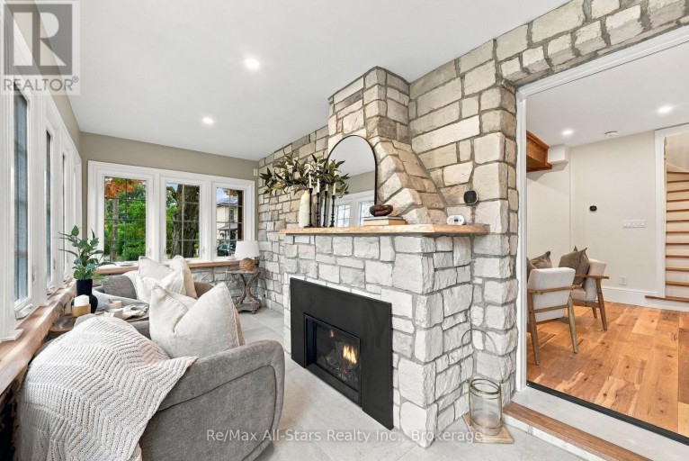 40 CAROLINE STREET, Kawartha Lakes (Lindsay), Ontario, K9V1T1