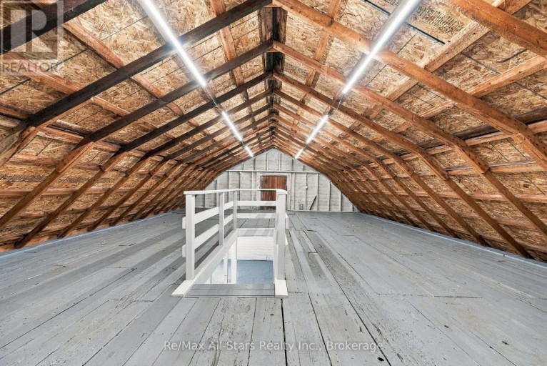 40 CAROLINE STREET, Kawartha Lakes (Lindsay), Ontario, K9V1T1
