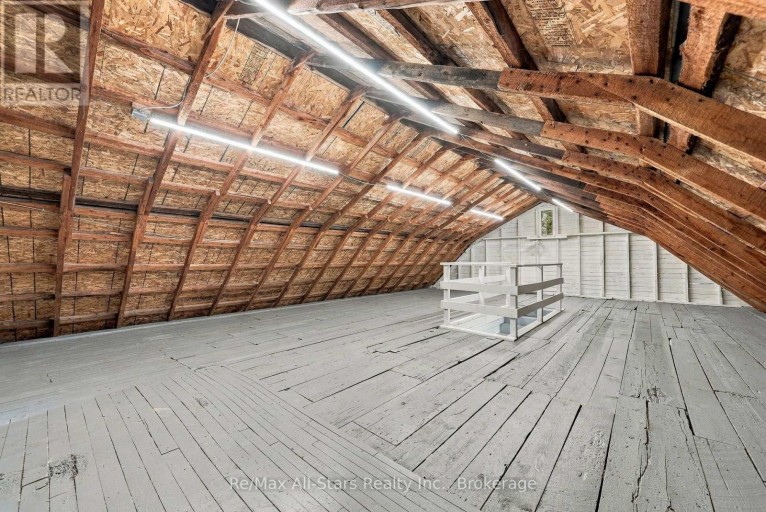40 CAROLINE STREET, Kawartha Lakes (Lindsay), Ontario, K9V1T1