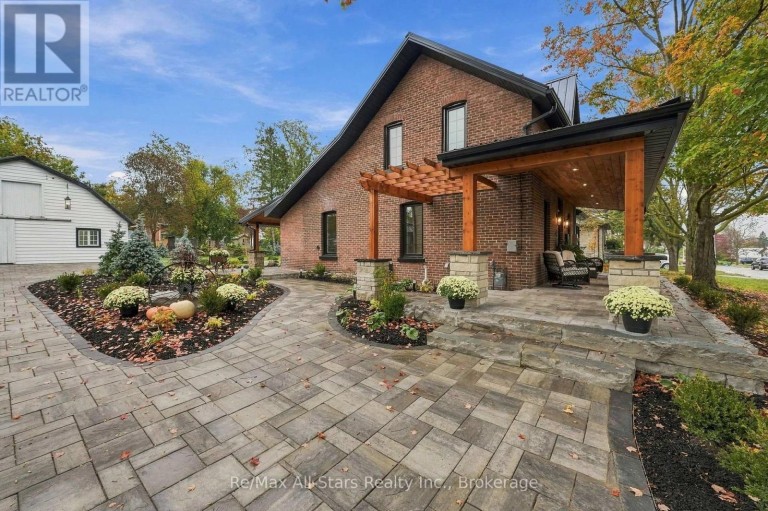 40 CAROLINE STREET, Kawartha Lakes (Lindsay), Ontario, K9V1T1