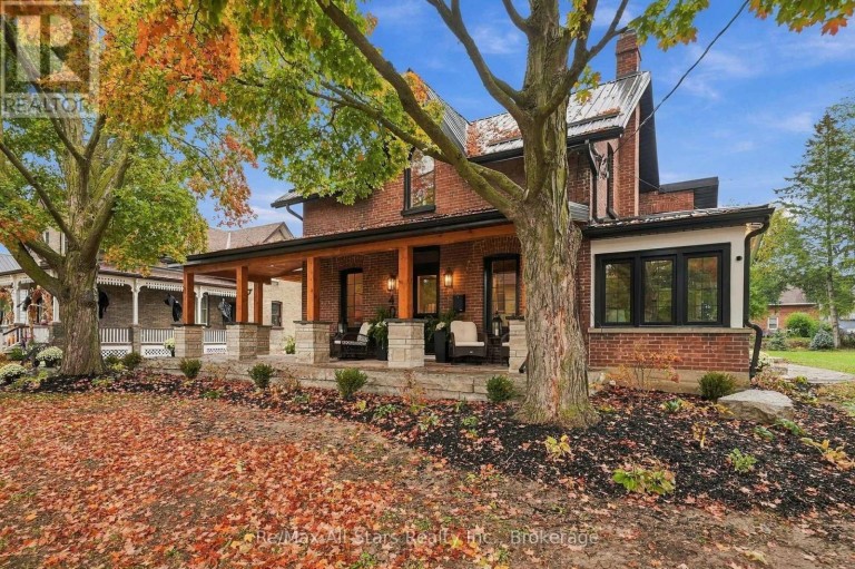 40 CAROLINE STREET, Kawartha Lakes (Lindsay), Ontario, K9V1T1