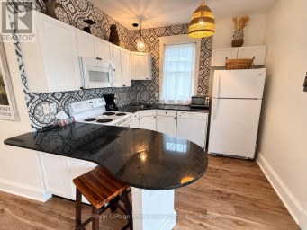 59 - 113 BUTTERNUT LANE Prince Edward County (Athol Ward) Ontario photo 8