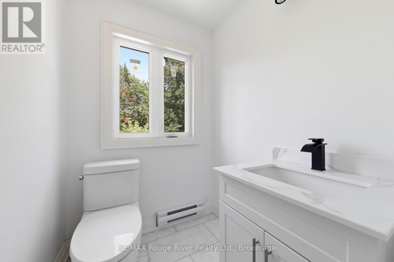 UNIT A - 144 MACDONALD AVENUE, Belleville (Belleville Ward), Ontario, K8N3Y3